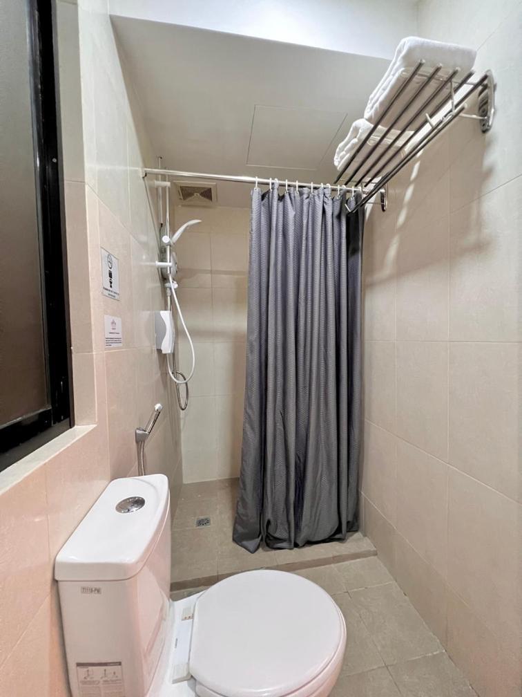 Bayu 23 Hotel Kota Kinabalu Esterno foto